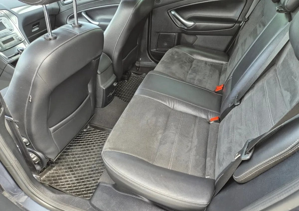 Ford Mondeo cena 22900 przebieg: 228000, rok produkcji 2009 z Radom małe 379